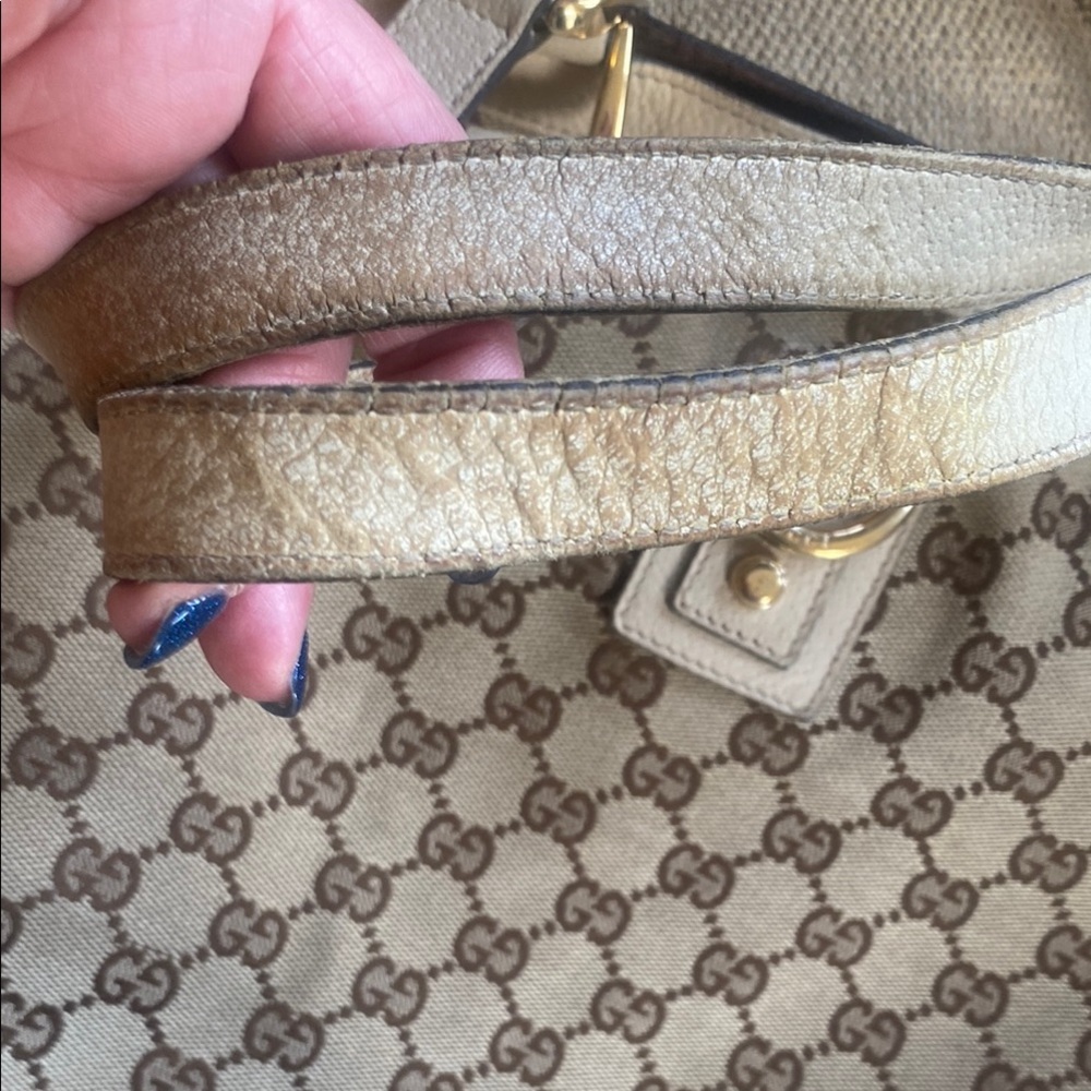 Gucci Cream and Brown Monogram Tote Bag - Picture 6 of 10